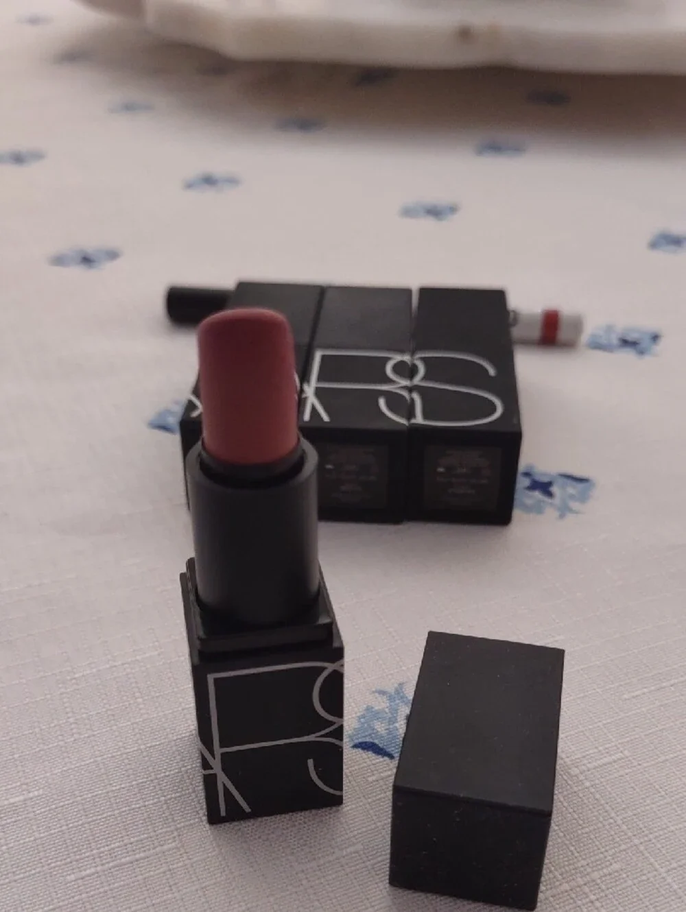 NARS Lipstick Set with  Lip Liner in Mauve By Mario